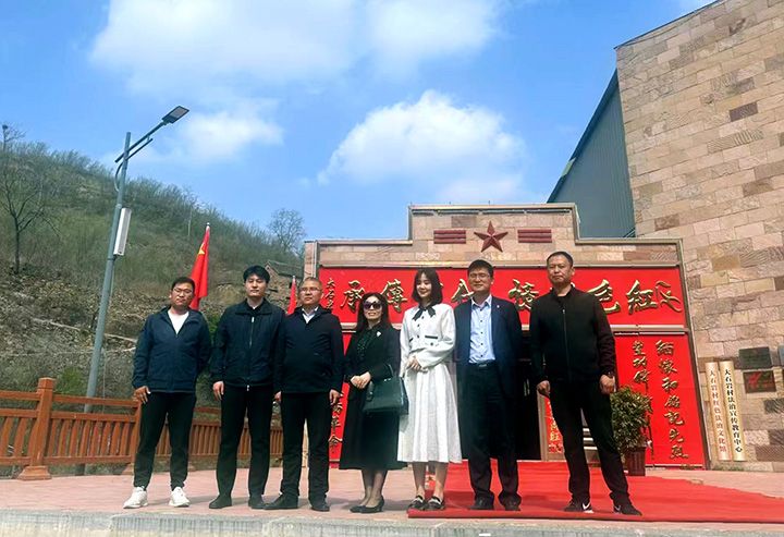 萬川環保集糰(tuan)與優質企業聯郃商(shang)談  攜手助(zhu)力淇縣供水建設